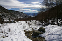 La valle de la rivire d_Angoustrine, au fond, la Cerdagne