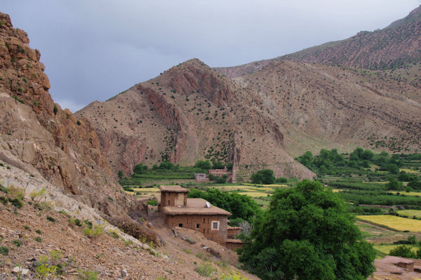 L_entre de la valle d_Arrous