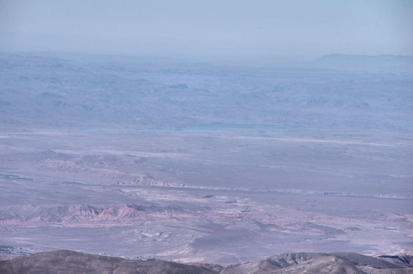 Le lac Al-Mansour Ad-Dahbi prs de Ouarzazate