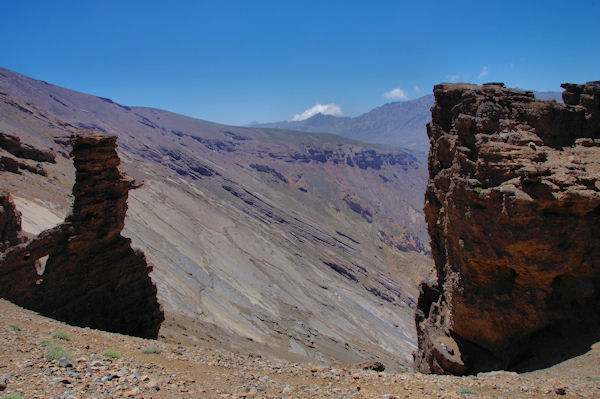 Belles dalles lisses au dessus du vallon d_Arrous