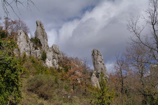 Aiguilles sous le Roc de Cos