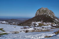 Parking en vue sous le chateau de Montsgur