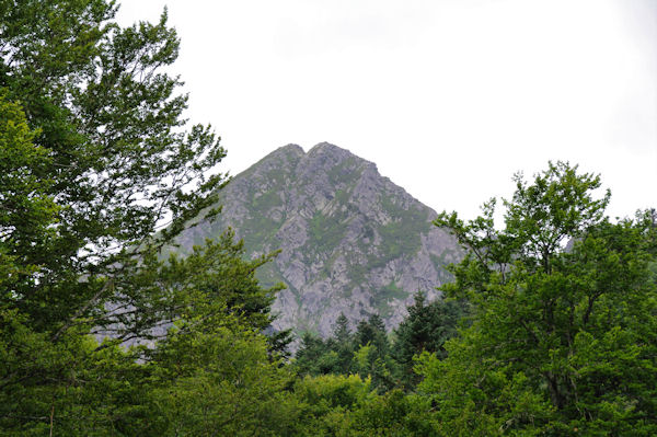 Derneir coup d_oeil sur la Dent d_Orlu