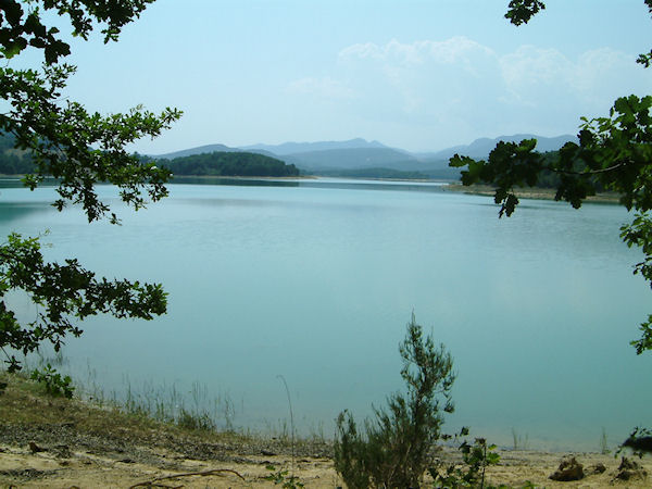 Le Lac Montbel depuis sous la Serre de Pourtel