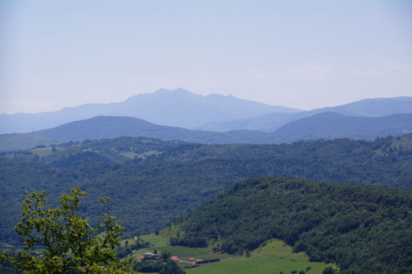 Le Pic de St Barthlemy et le Pic de Soularac depuis la descente du Mont Calbech