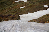 Le neve descendant vers l'Etang d'Estats