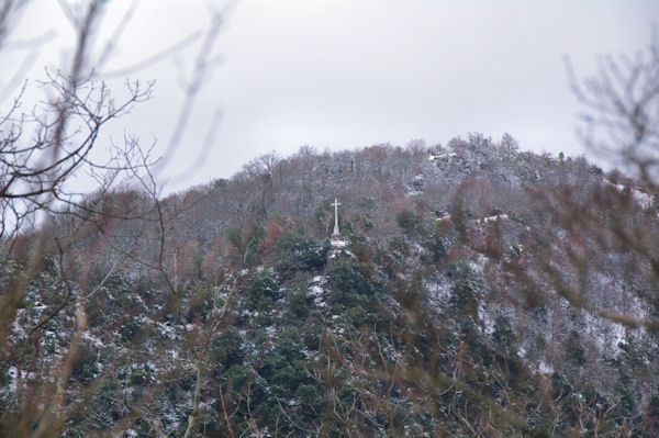 La Croix de St Sauveur rive gauche de l_Arige