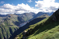 L'Etang de Gnioure depuis la crete du Sarrasi