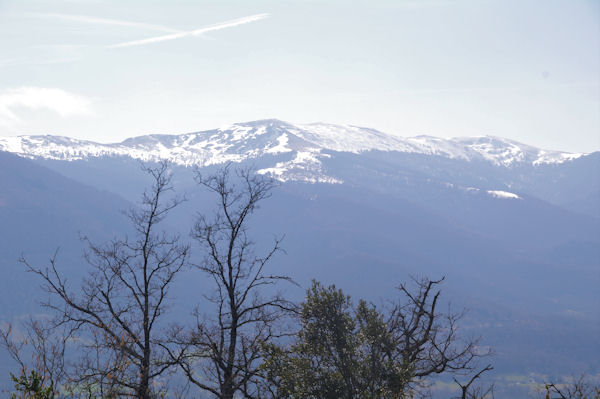 Le Rocher Batail encore enneig