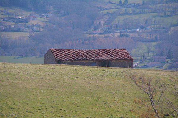 Une grange au dessus de Carein