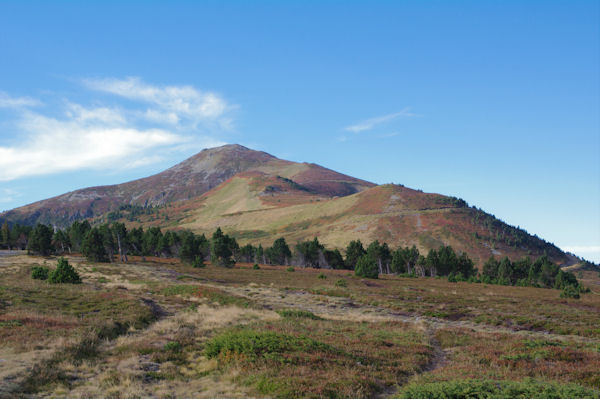 Le Pic de Tarbsou depuis le parking sous le Col de Pailhres