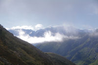 Le Montcalm merge de la brume