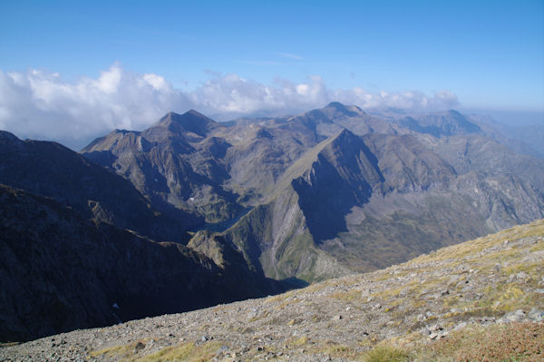 En montant vers le Mont Valier