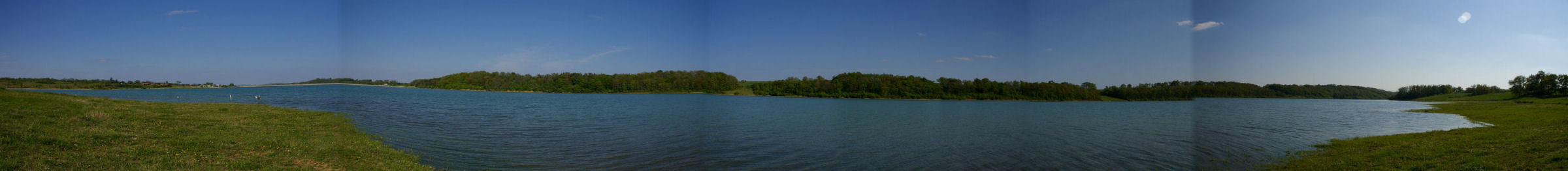 Panoramique sur le lac de la Gimone depuis Sabatier