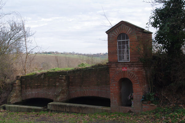 La fontaine Ste Germaine  Auzielle