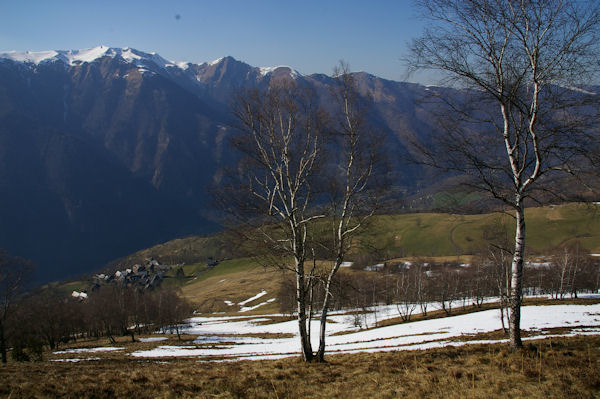 Au loin la valle de Luchon