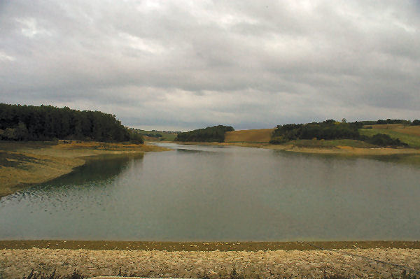 Le Lac de la Balerme depuis le barrage