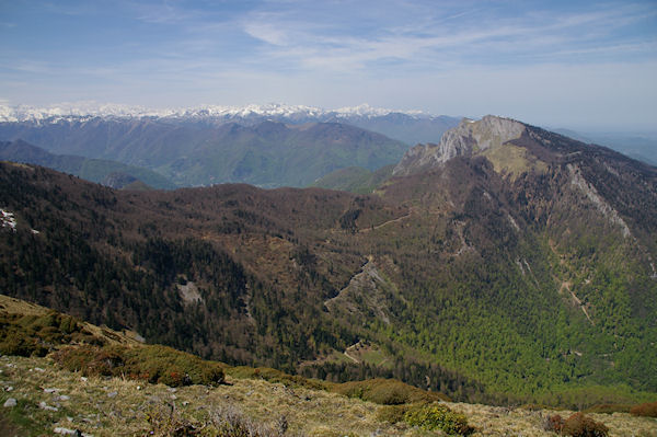 La Valle du Job,  droite, le Pic Saillant et le Pic du Gar depuis les crtes du Sommet de Pique Poque