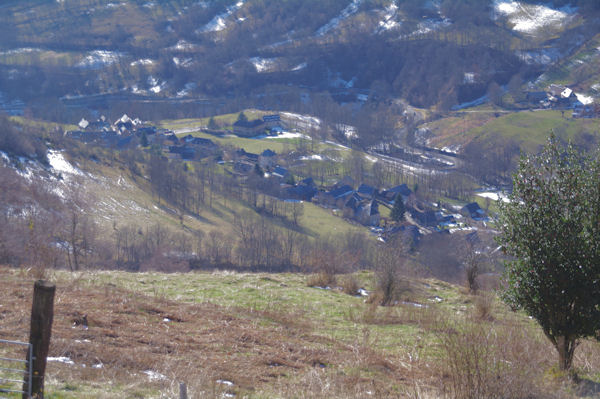 St Paul d_Oueil depuis le Bois d_Artigue