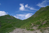 La Coume de Bourg en vue, a gauche, le Pic de Subescale