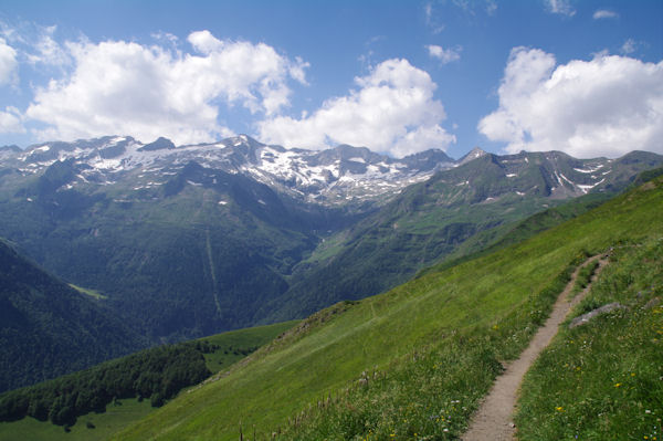 Les 3000 fermant la valle du Lis depuis le Mail de la Tute