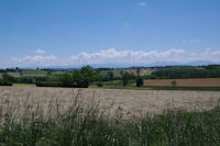 Vue sur le Pyrenees depuis Montgaillard sur Save