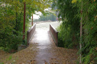 Le pont sur l_Aussonnelle en bas de Cornebarrieu