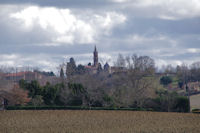 L'eglise et le moulin de Montbrun Lauragais