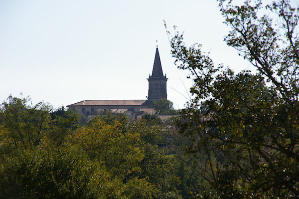 L'glise de Rieumes depuis la chapelle Lormette