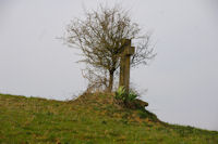 Une croix  Chancholle