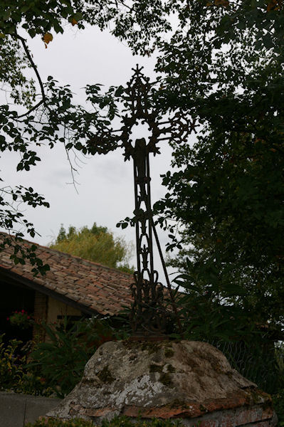 Une croix  Palas