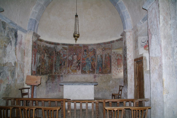 Fresques dans l_Eglise de Benqu Dessus
