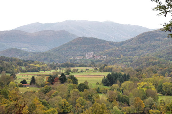 St Bertrand de Comminges depuis les communaux d_Artigues