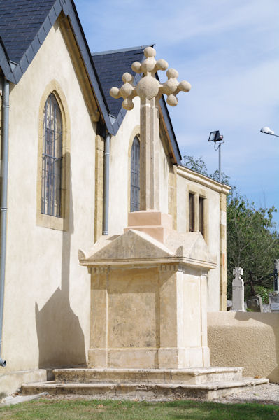 Une croix originale  Ciadoux