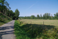 La route menant  Salleneuve dans la valle de la Louge