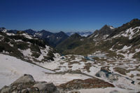 Le Lac du Milieu encore gel