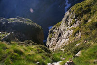 La breche lmaisse apparaitre le lac de la Coume de l'Abesque