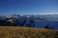 Les Pyrenees au Sud du Pic d'Escales, le Pic de Crabere bien visible a gauche