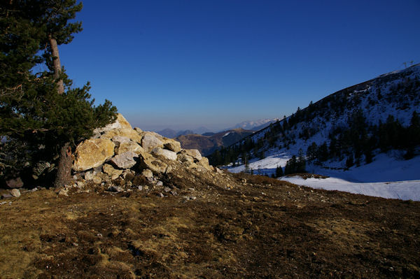 Au loin le Cap de Bouirex