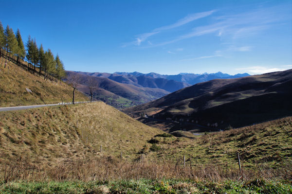 La valle du ruisseau des Artigues depuis le Col de Peyresourde