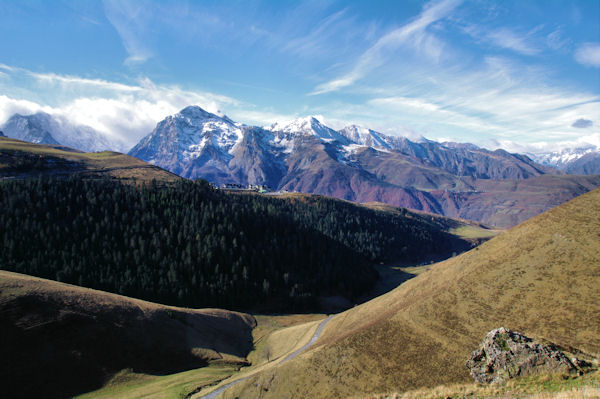 Le Pic d_Arrouyette et la station de Peyresourde