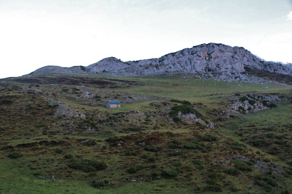 La cabanne d_Andorre et le Soum de Leiz