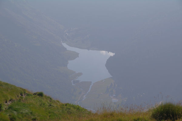 Le Lac d_Estaing depuis le Col de la Paloumre