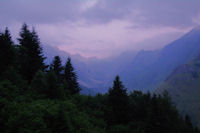 La vallee du Labas au petit matin depuis Cuyeou de Labet