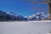 Le plateau d_Aucun, au fond, le Pic du Midi d_Arrens et les Gabizos