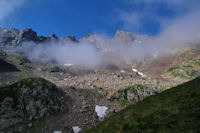 La crete des Monges dominant le Lac d'Ausseilla