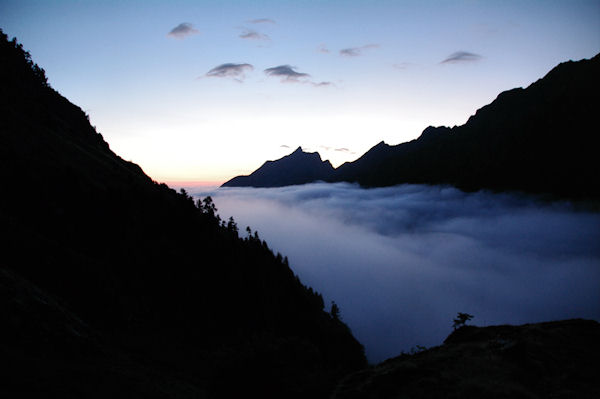 Mer de nuage, le Pic du Midi d_Arrens pointe son nez!