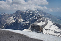 Vue  l_Est depuis le sommet du Taillon, le cirque de Gavarnie, Mont Perdu....