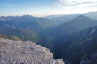 La valle de Gavarnie,  droite, le Pimn