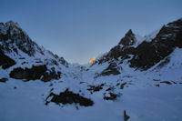 Premiers rayons du soleil sur la Gougue d_Arre